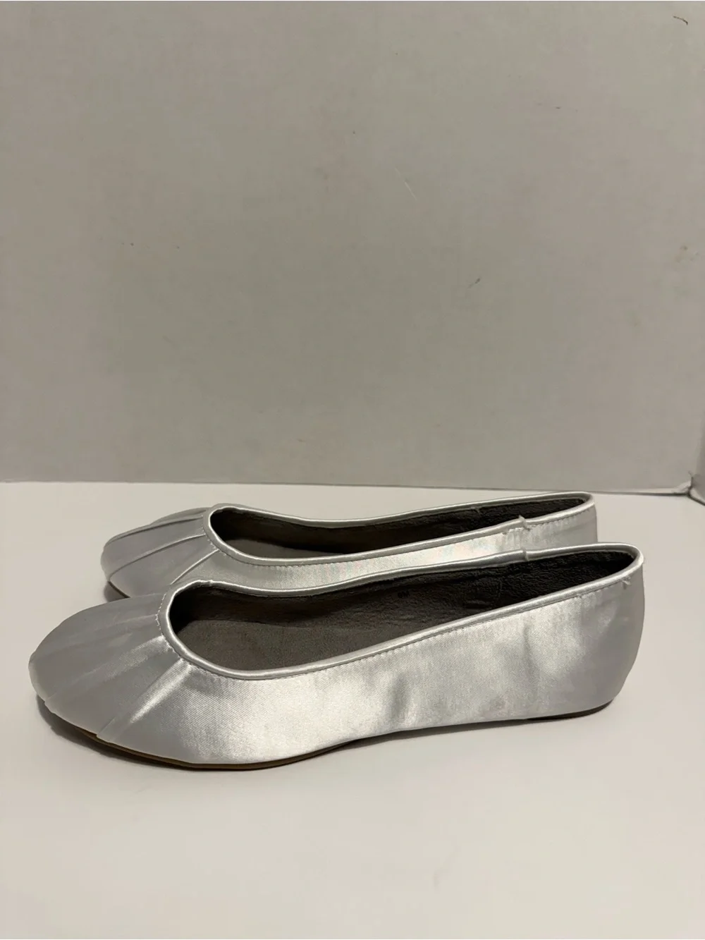 Davids Bridal dyeable satin white ballet flats slip on round ladies 9